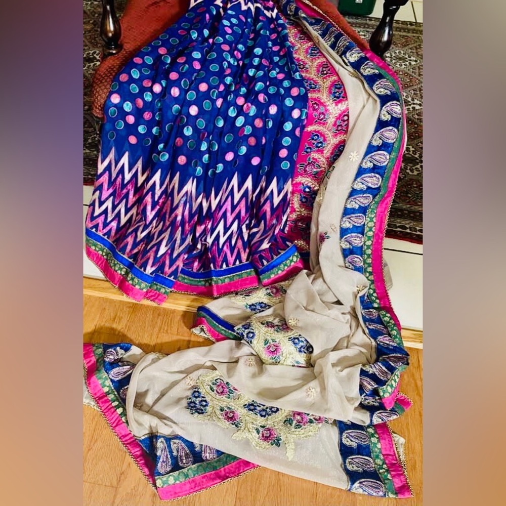 Vibrant Blue and Pink Patterned Saree. Indian/Pakistani bridal wedding/partywear